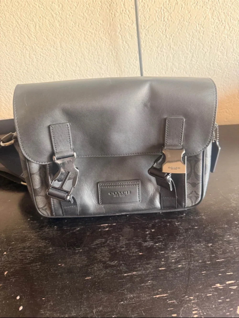 Coach Black Leather & Signature Canvas Men’s Messenger Bag - Picture 2 of 5